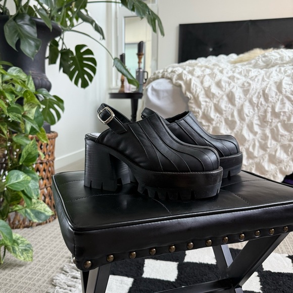 Jeffrey Campbell Kulture-s Slingback Platform Clogs - Picture 4 of 9